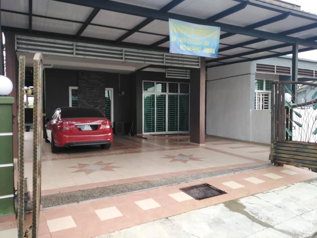 Farisha Homestay อลอร์สตาร์ ภายนอก รูปภาพ