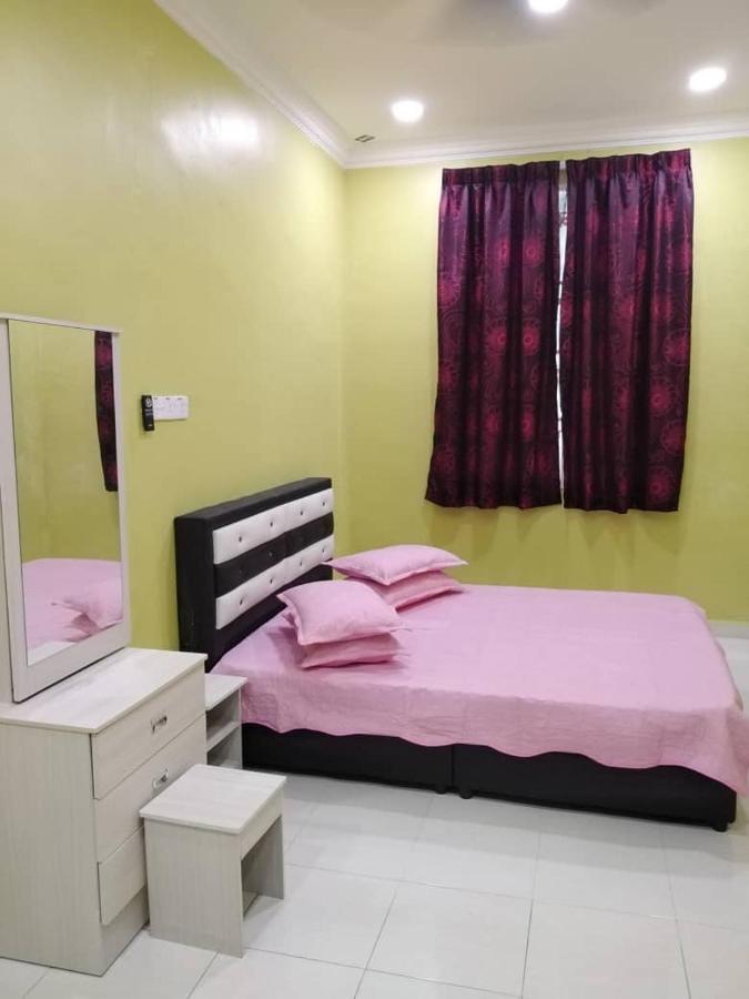 Farisha Homestay อลอร์สตาร์ ภายนอก รูปภาพ