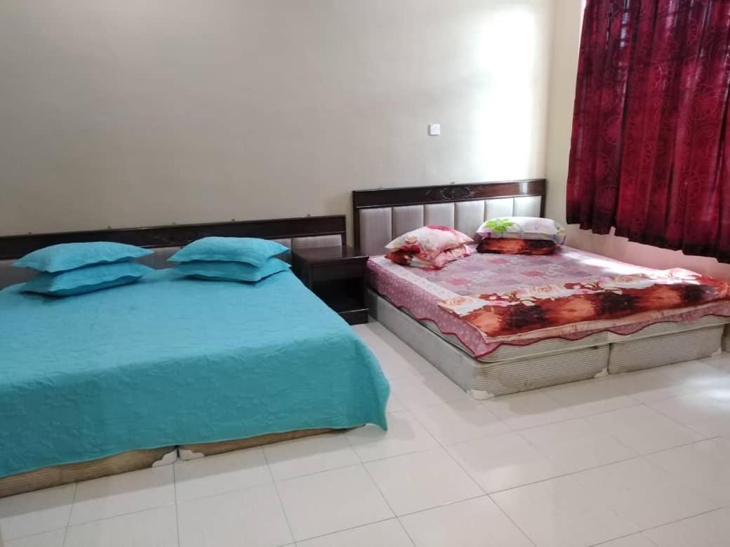 Farisha Homestay อลอร์สตาร์ ภายนอก รูปภาพ