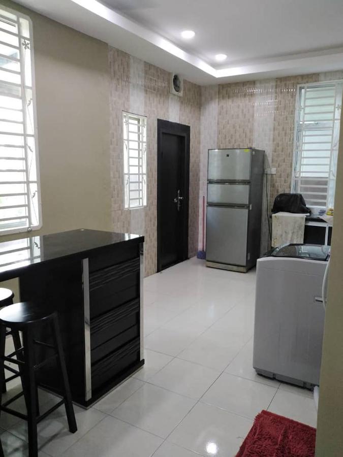 Farisha Homestay อลอร์สตาร์ ภายนอก รูปภาพ